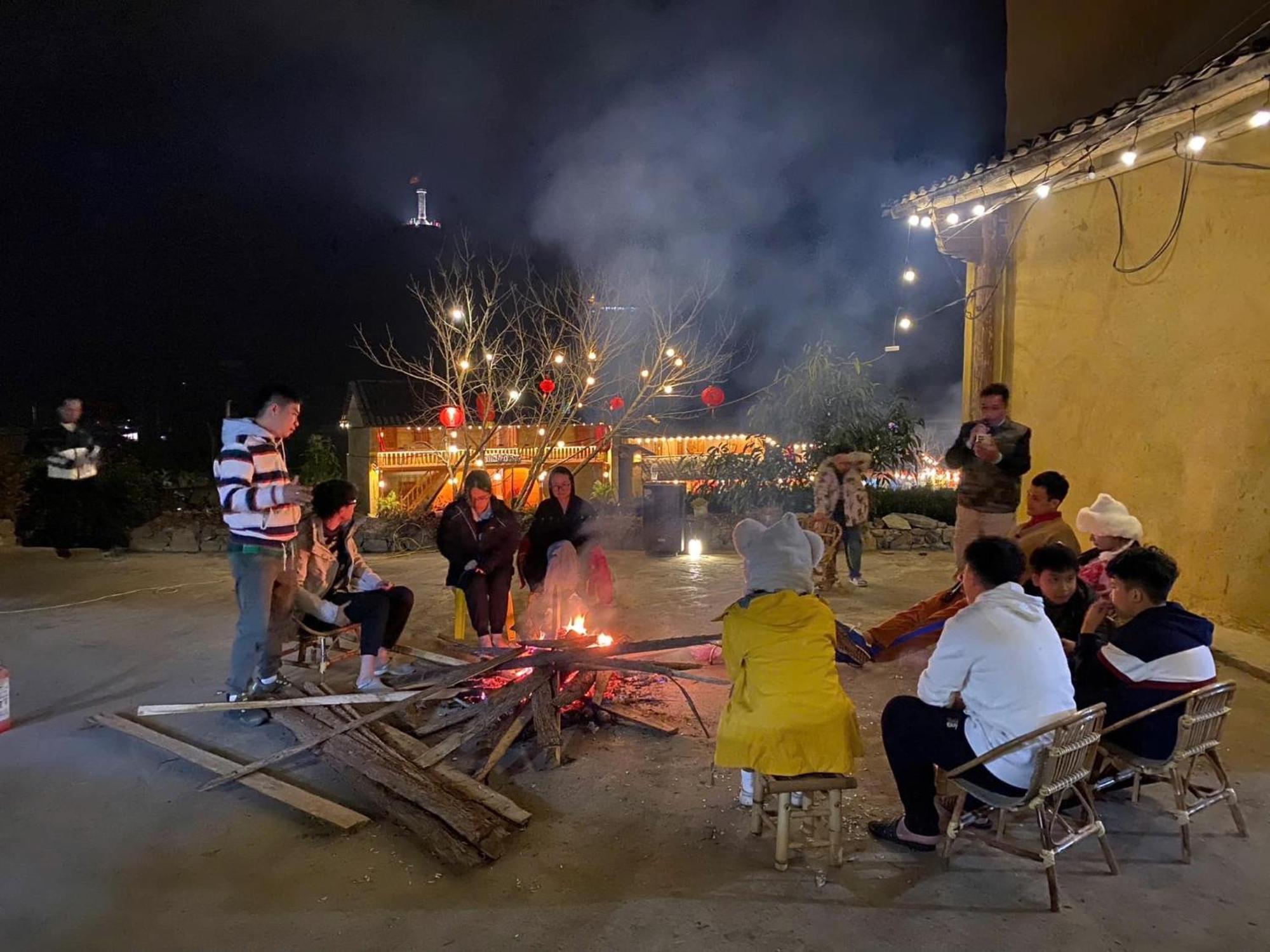 Chanh Homestay Lo Lo Chai Loung Co 外观 照片